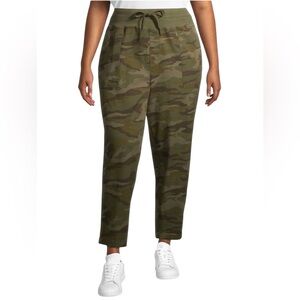 Terra & Sky Camo Cargo Utility Pants Women’s Size 0X (14W) Casual Plus Size